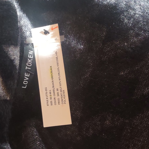 Love Token Black and Gray Houndstooth Soft Knit Coat - Small - Picture 5 of 5